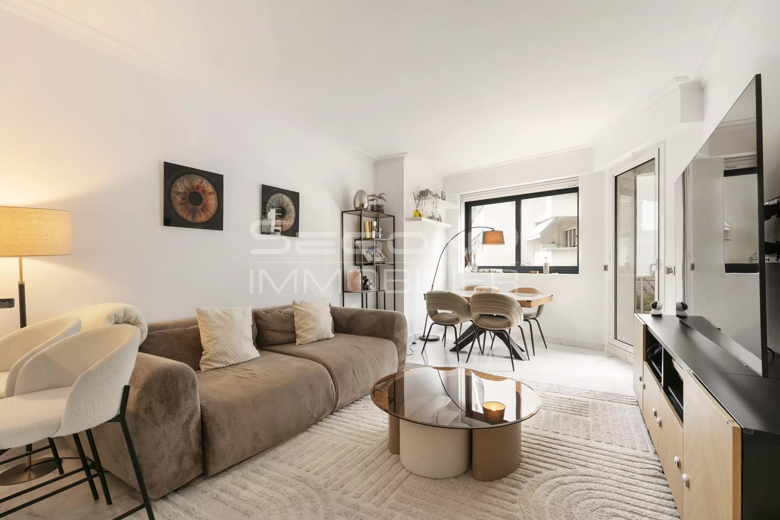 Exclusive 3-room rental with parking in a Residence with swimming pool Monaco